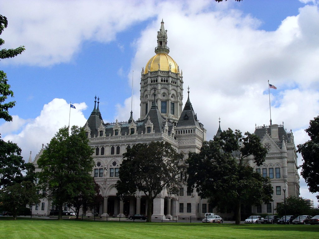 House Democrats: State Representative Liz Linehan interviews the Yankee Institute on tolls in CT