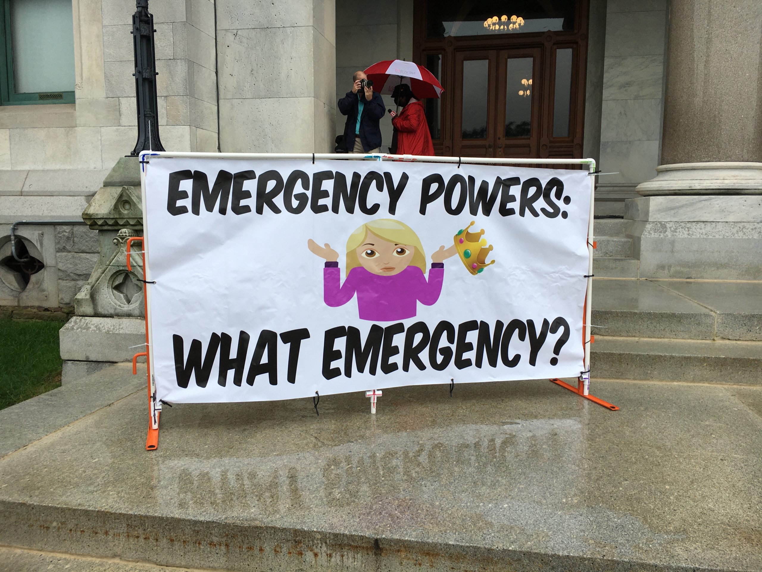 Gov. Lamont outlines need for continuing emergency powers